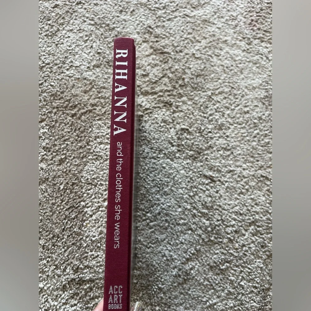 NWOT Rihanna Burgundy and Black hard back fashion book - Picture 4 of 8
